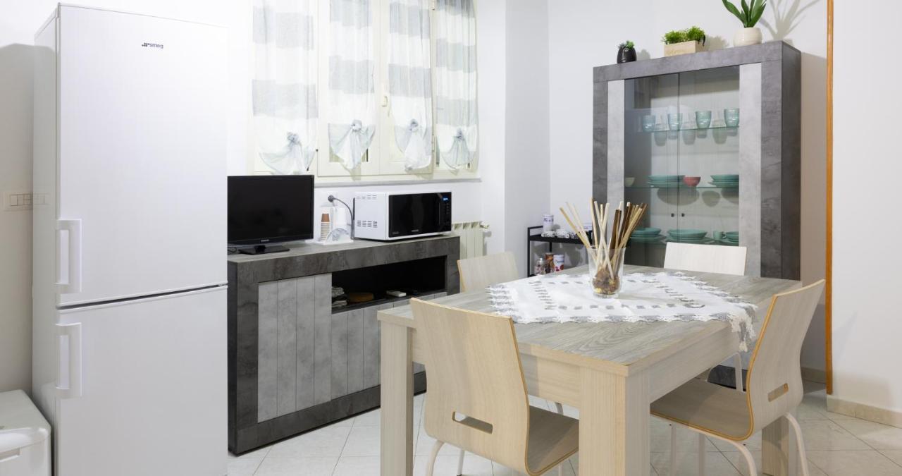 Decumani Apartments - Nel Cuore Di Napoli Εξωτερικό φωτογραφία