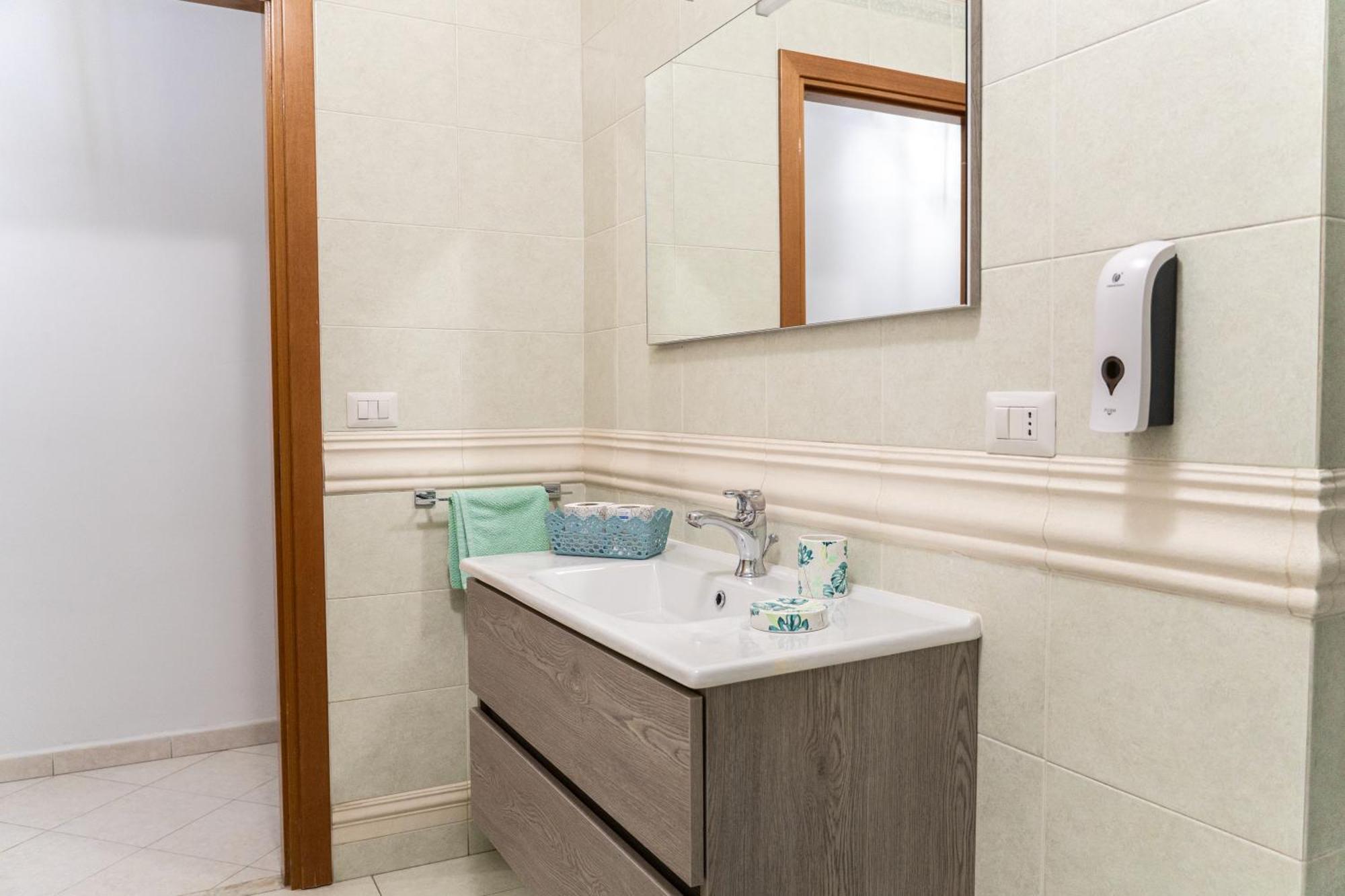 Decumani Apartments - Nel Cuore Di Napoli Εξωτερικό φωτογραφία